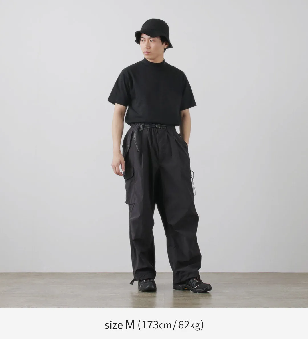 AND WANDER / Oversized Cargo Pants