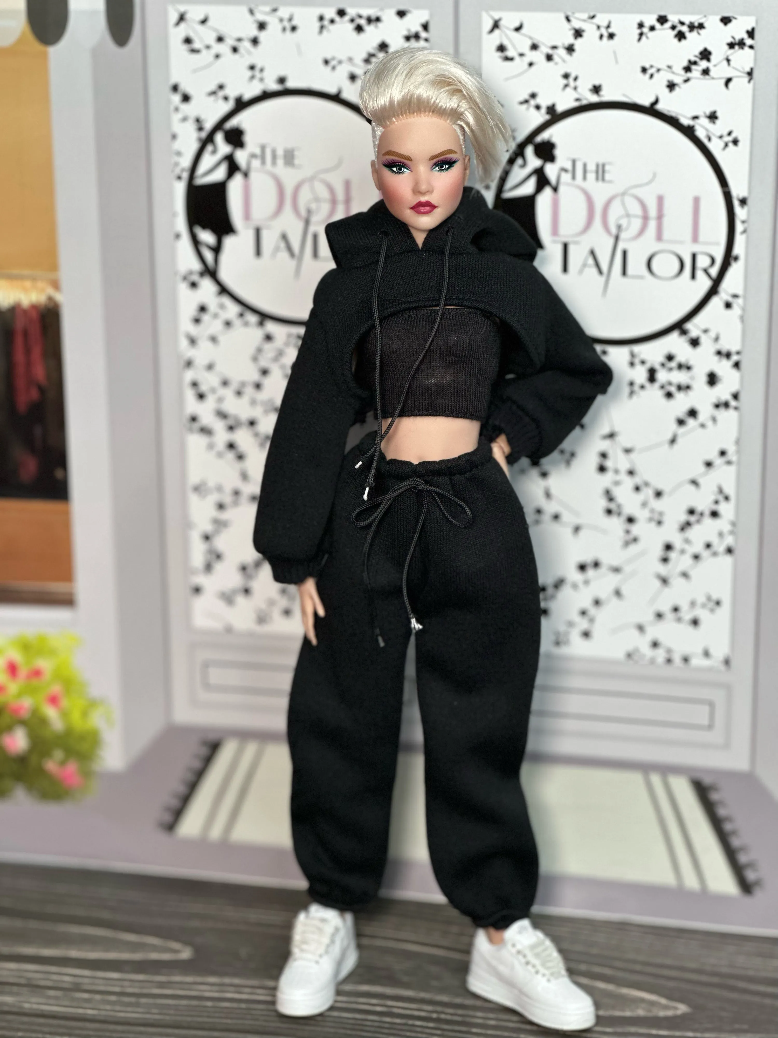 Black hoodie sweatpants for  Barbie dolls