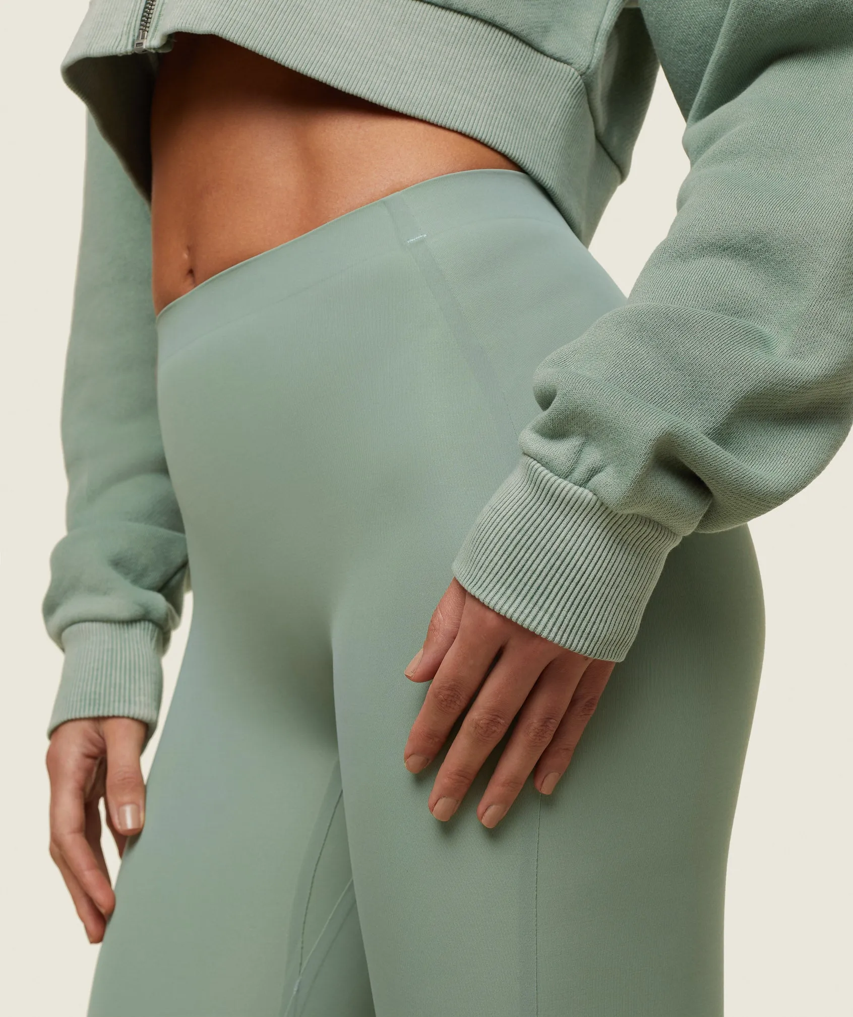 Gymshark everywear Cropped Zip Hoodie - Dollar Green