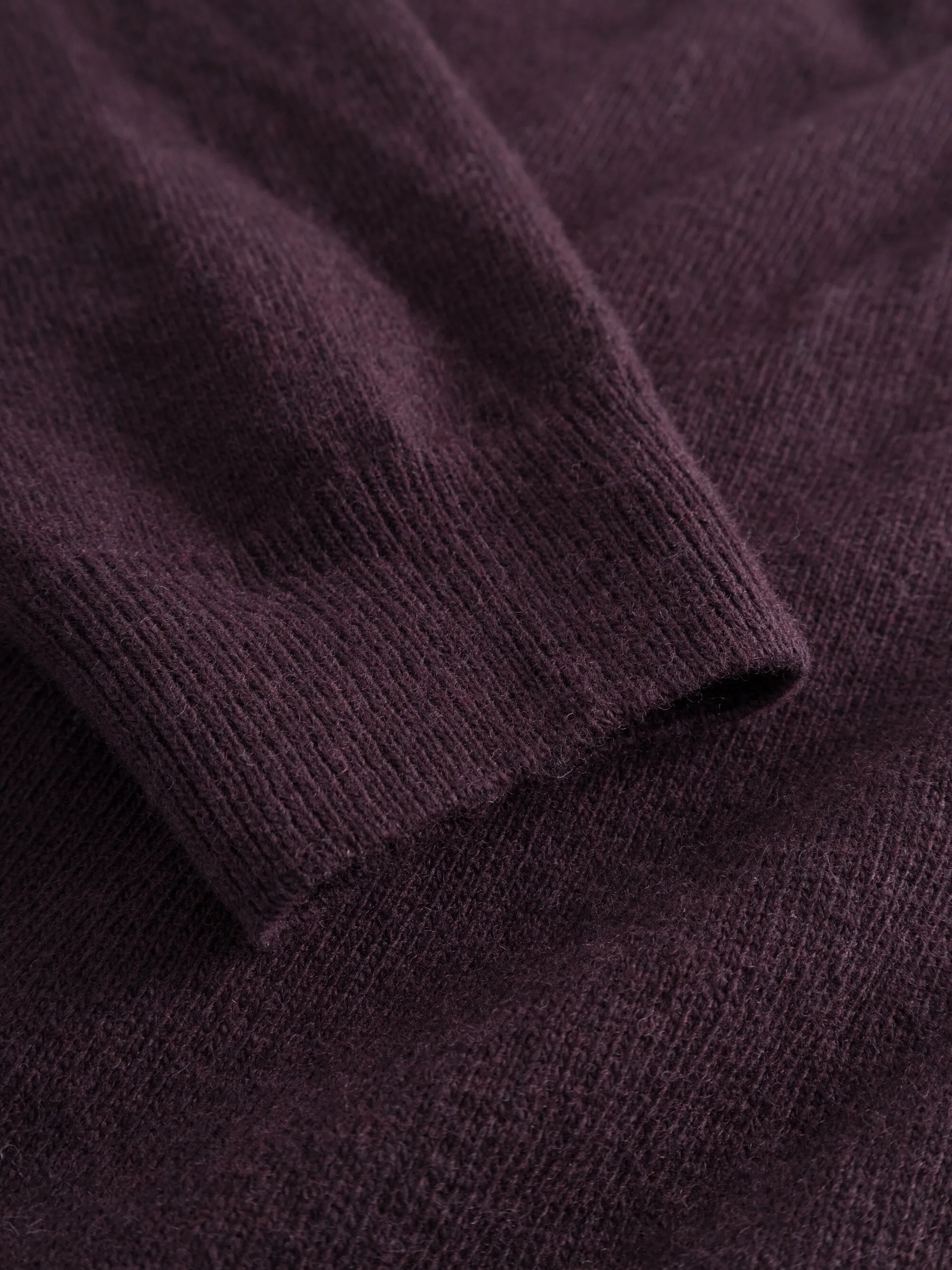 Lambswool roll neck - Chocolate Plum