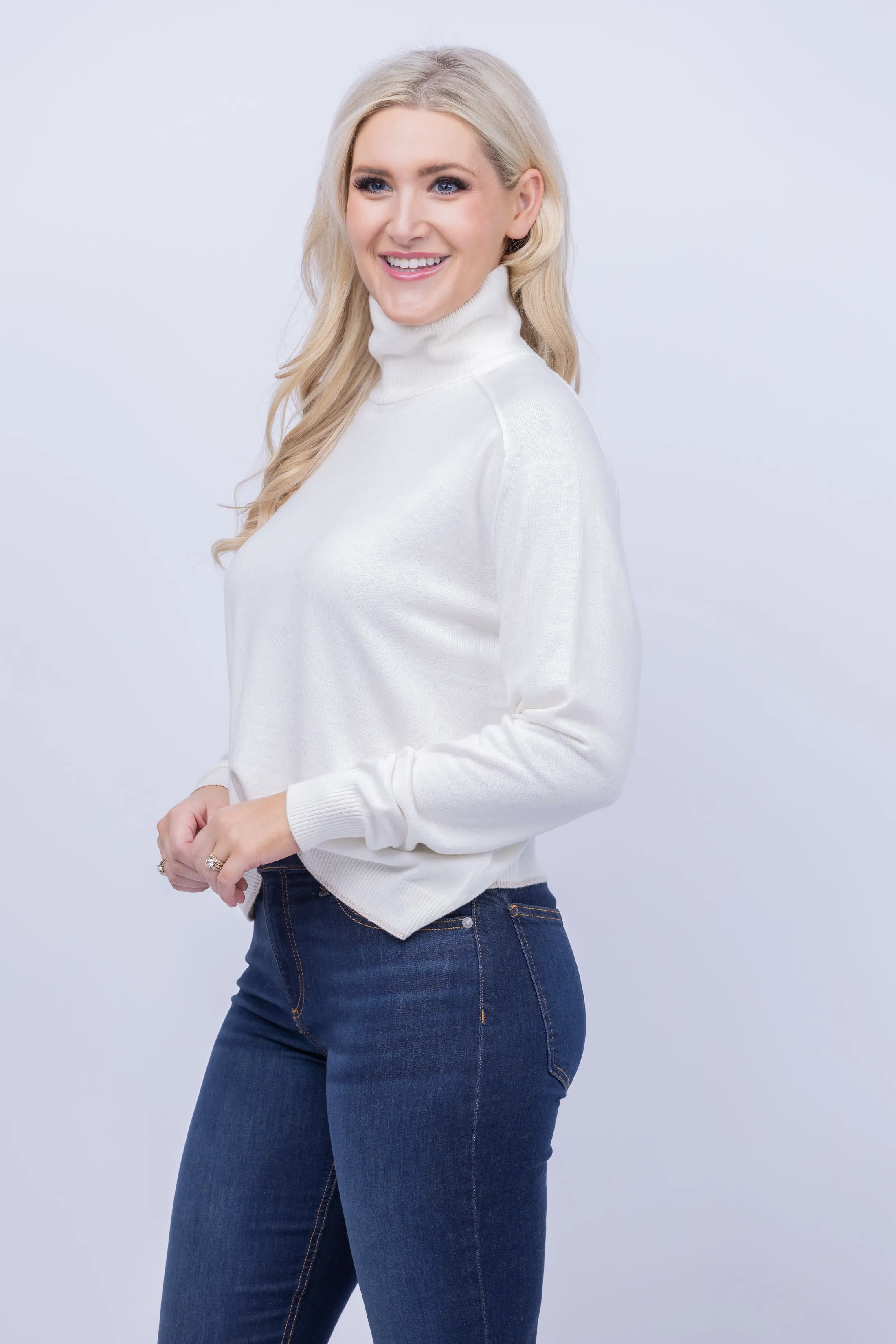 Lilla P Turtleneck Sweater in Pearl