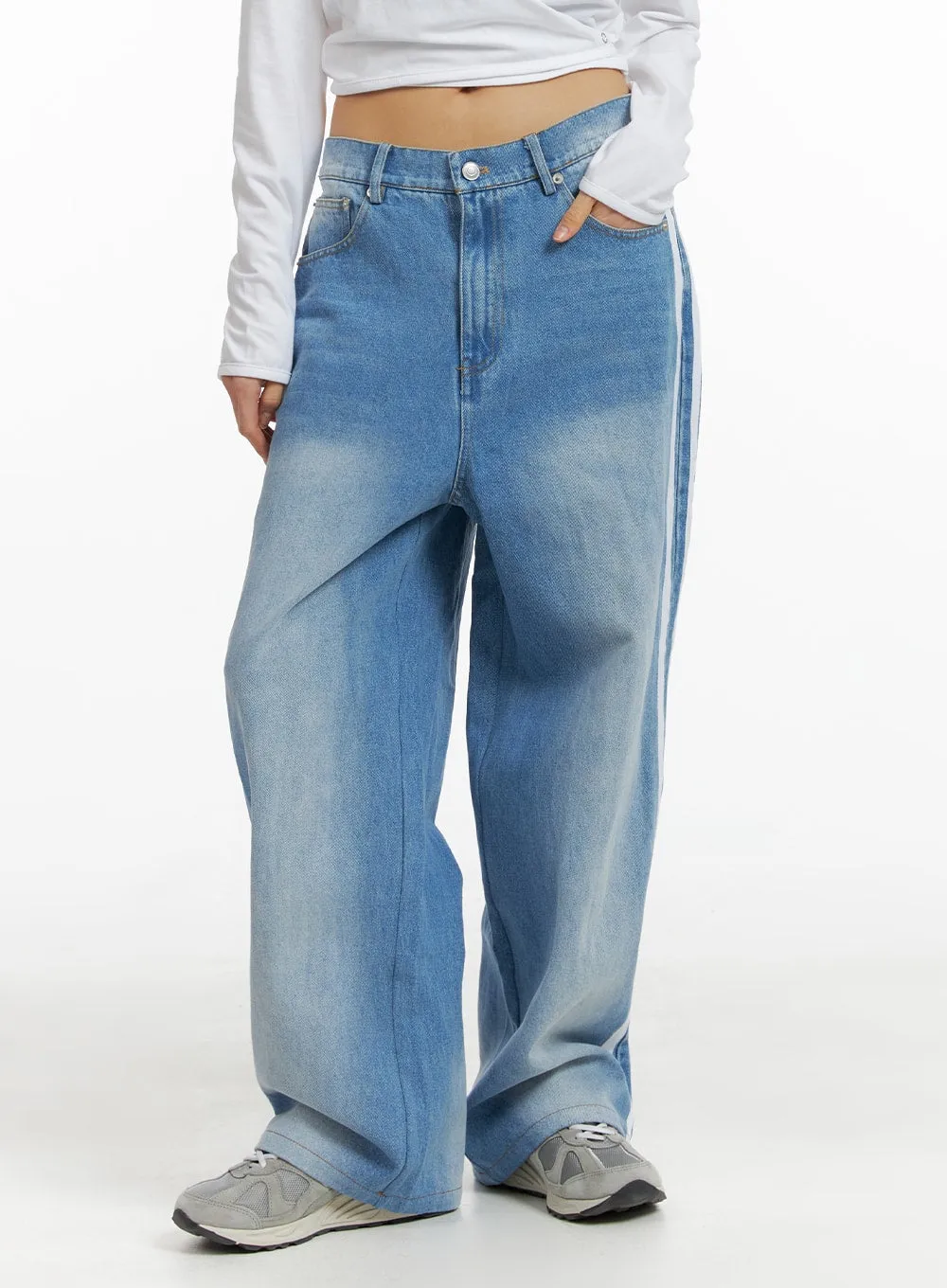 Low Waist Striped Baggy Jeans (UNISEX) CM407