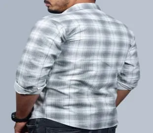 Men Slim Fit Checkered Cut Away Collar Casual Shirt