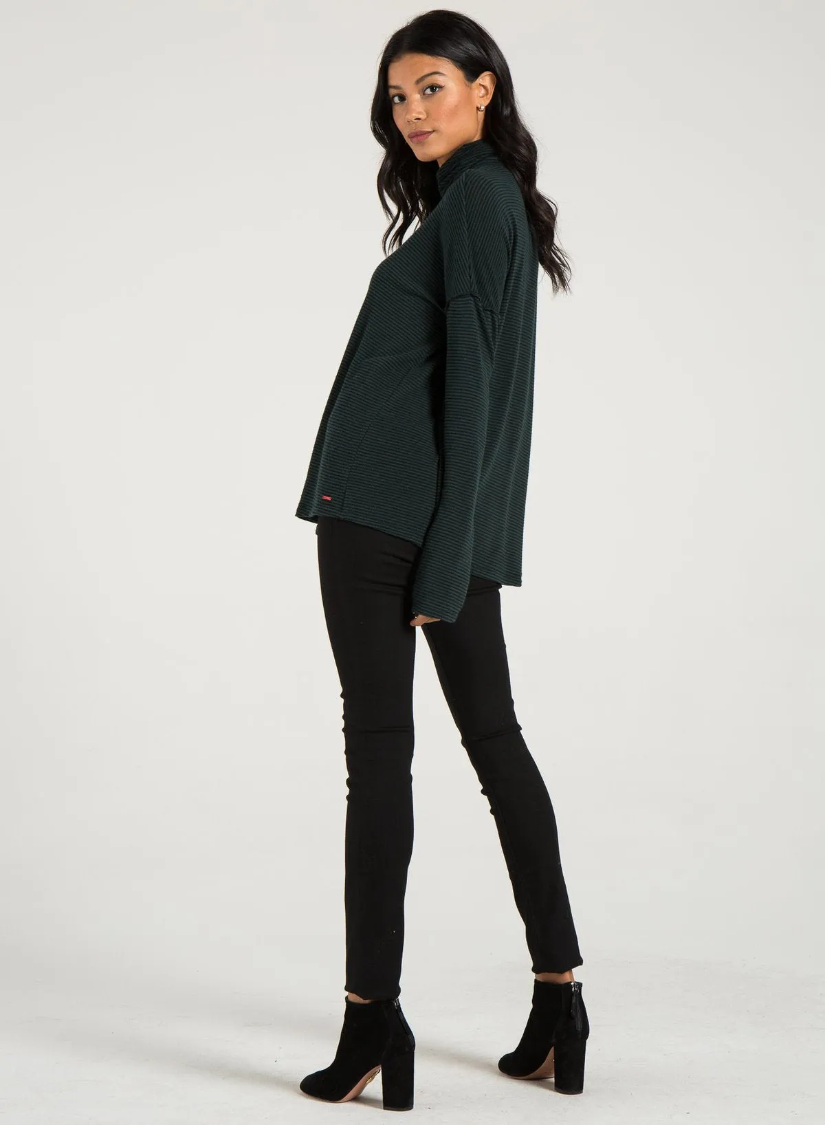 PHILANTHROPY- Nickel-Turtleneck Black/Forest