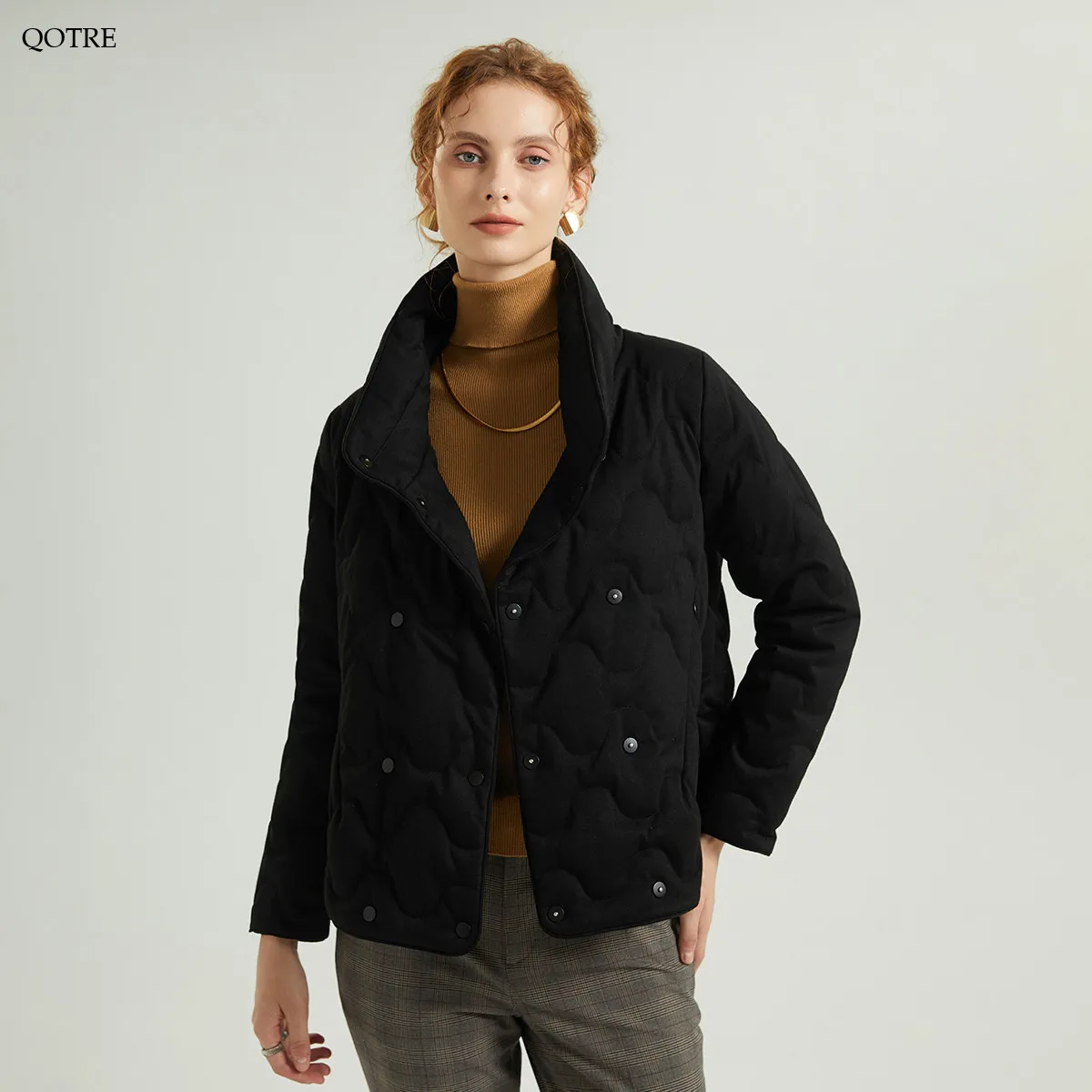 Quilted Stand-Up Collar Cropped Down Jacket