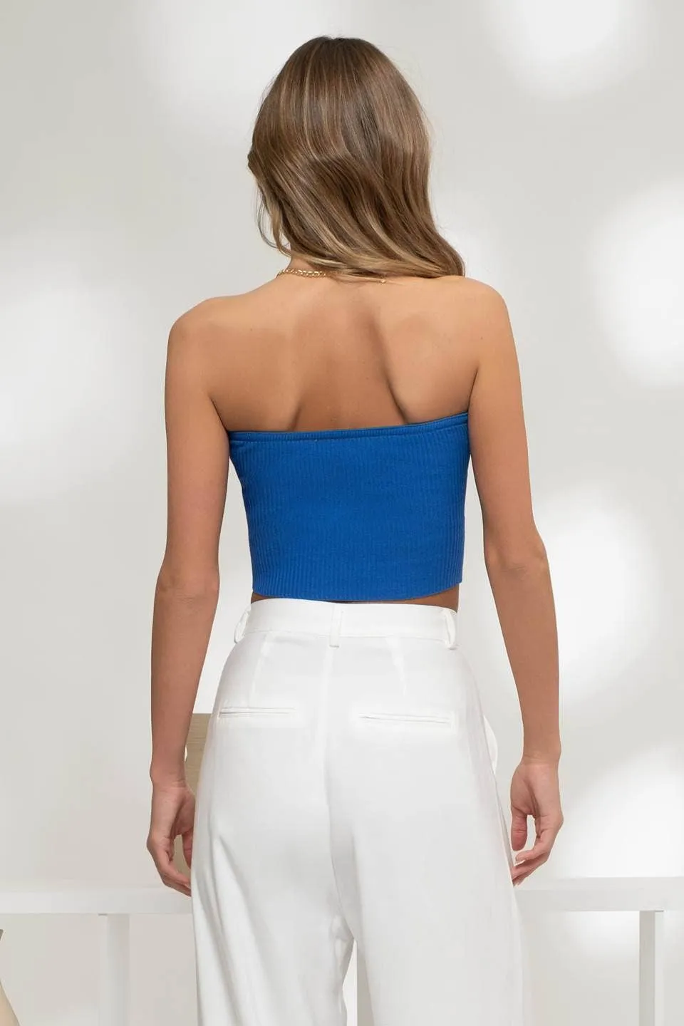 STRAPLESS TWIST FRONT KNIT CROP TOP