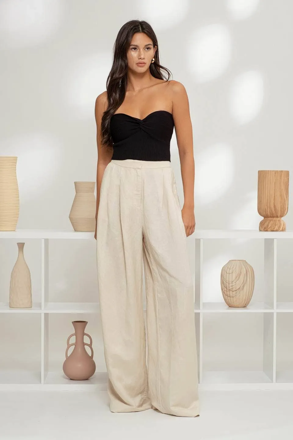 STRAPLESS TWIST FRONT KNIT CROP TOP