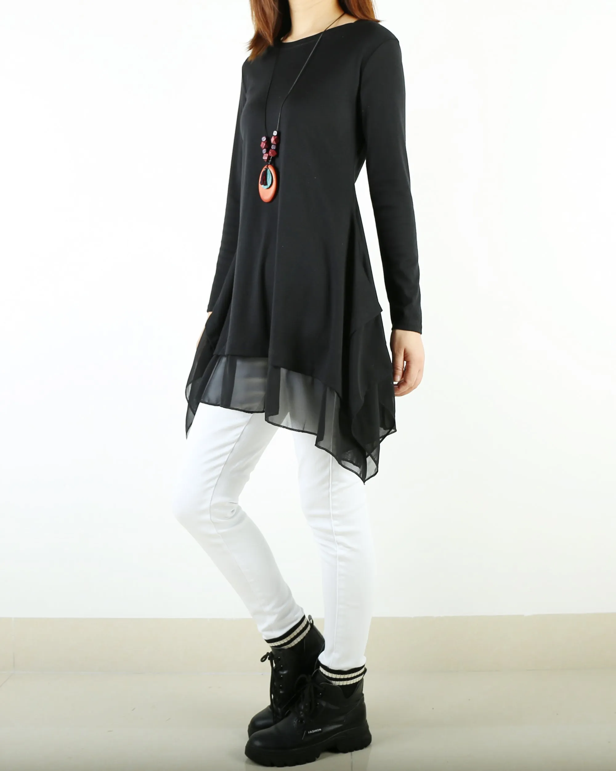 Women's cotton and chiffon t-shirt/asymmetrical dress/plus size tunic top/oversized t-shirt/long sleeve t-shirt/customized blouse/black top (Q1058)