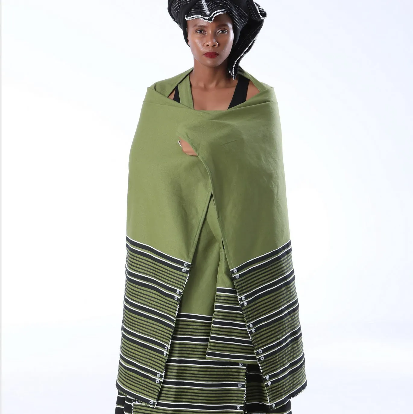 Xhosa Umbhaco Bhayi Shawl with Two Tone Braiding